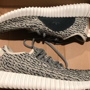 Yeezy boost 350 sneakers